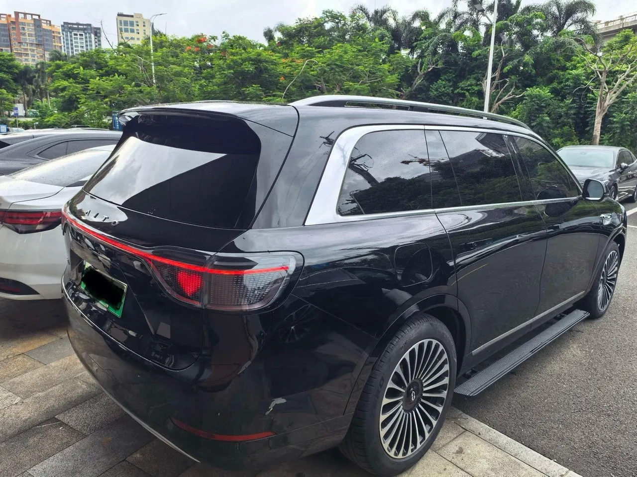 AITO 2024 AITO M9 extended range Ultra version 52kWh5 seat version automatic gear 3