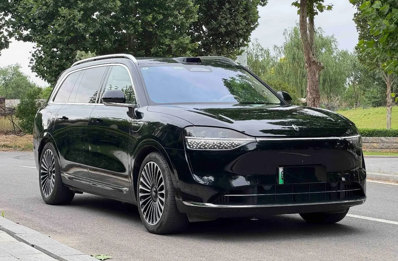 AITO 2024 AITO M9 extended range Ultra 42kWh automatic gear 3