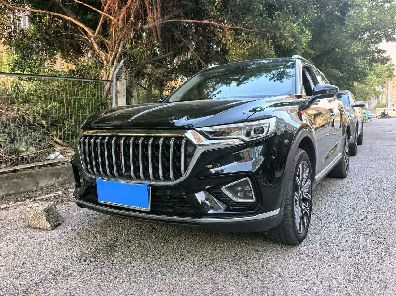 Open image lightbox: HongQi 2022 HS5 2.0T 4-wheel drive smart flag-sharing version automatic gear