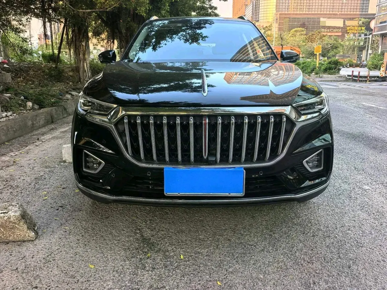 HongQi 2022 HS5 2.0T 4-wheel drive smart flag-sharing version automatic gear 2