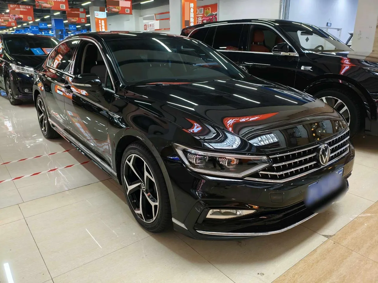 Volkswagen 2023 Magotan 2.0TSI 330TSI 2 million Commemorative Luxury Automatic Gear 3