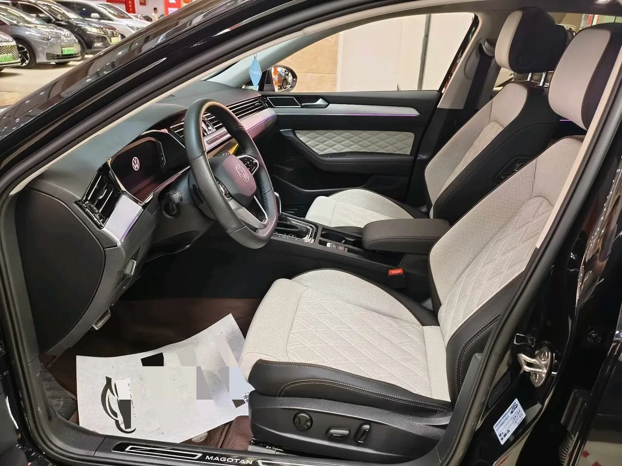 Volkswagen 2023 Magotan 2.0TSI 330TSI 2 million Commemorative Luxury Automatic Gear 4