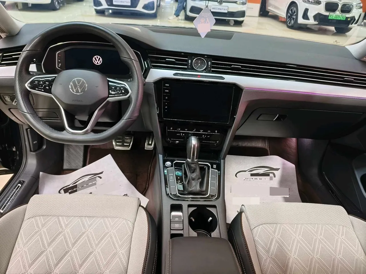 Volkswagen 2023 Magotan 2.0TSI 330TSI 2 million Commemorative Luxury Automatic Gear 9