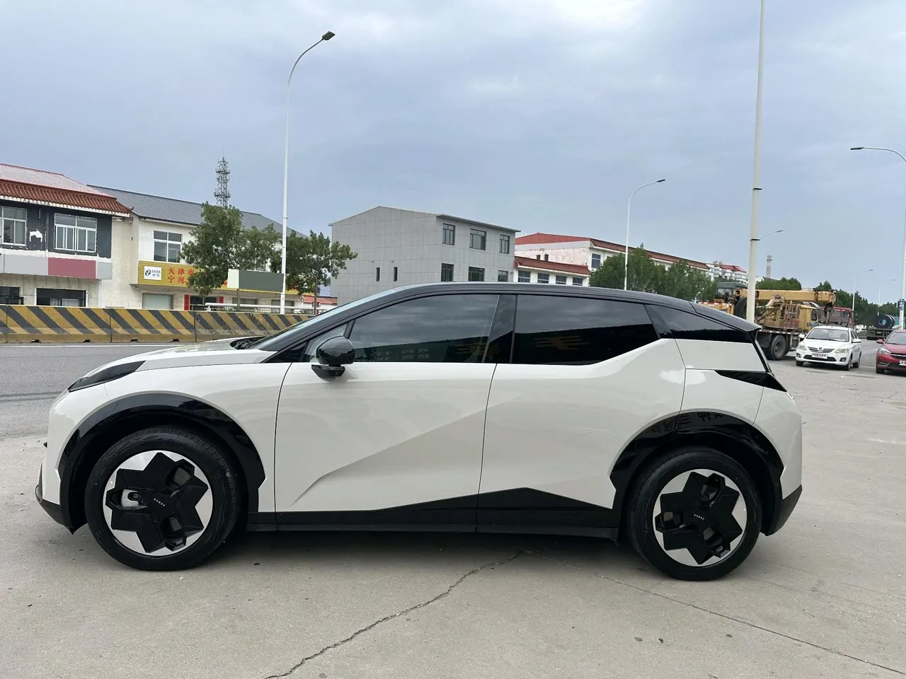 Zeekr 2023 Zeekr X 4-wheel drive YOU version 4-seat automatic gear 7