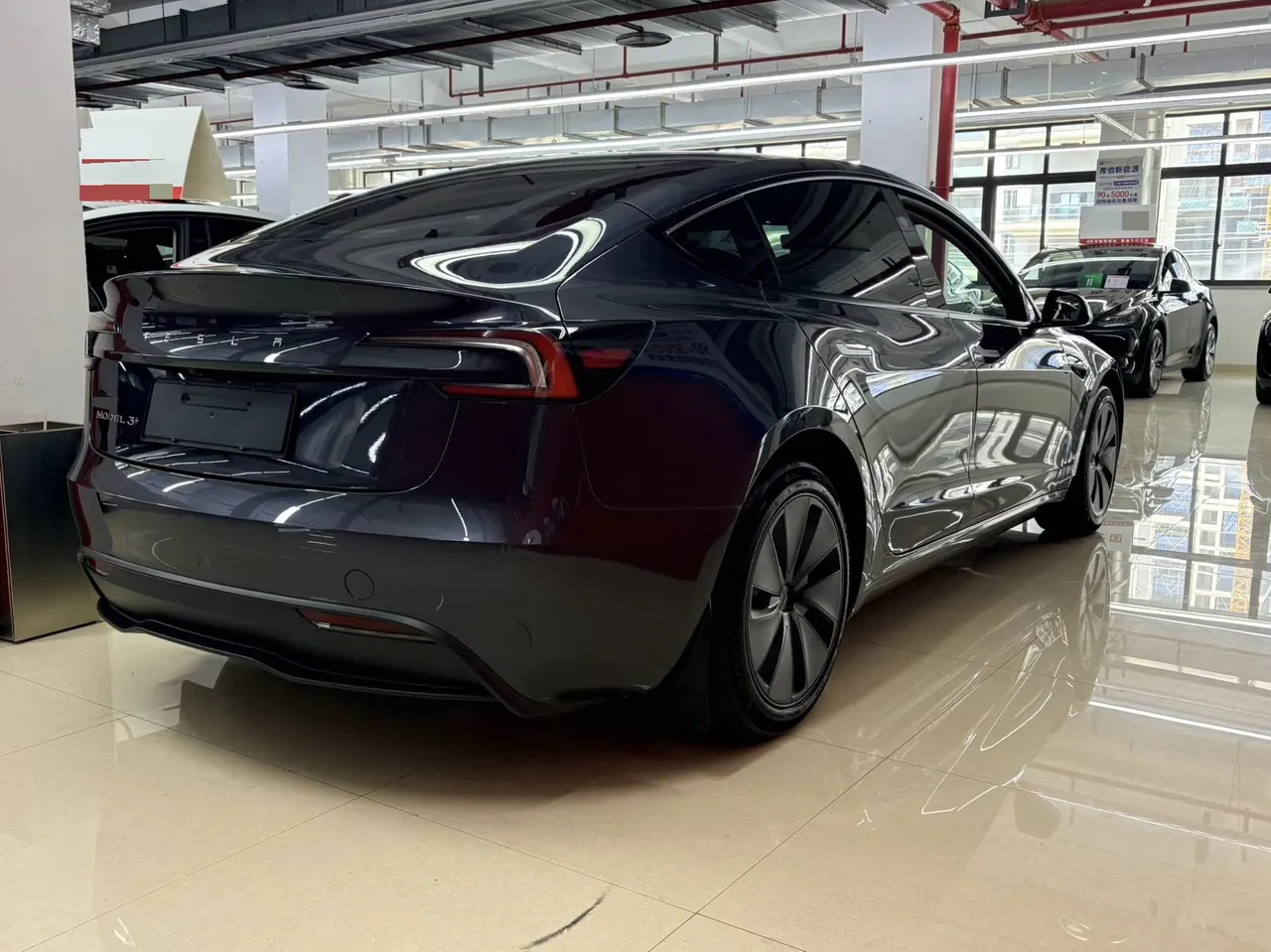 Tesla 2023 Model 3 Long Endurance New Edition Dual Motor All-wheel Drive Automatic Transmission 2