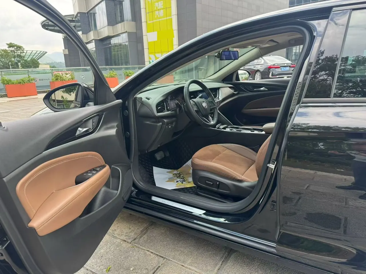 Buick 2022 Regal 1.5T 552T Smart Automatic Gear 4