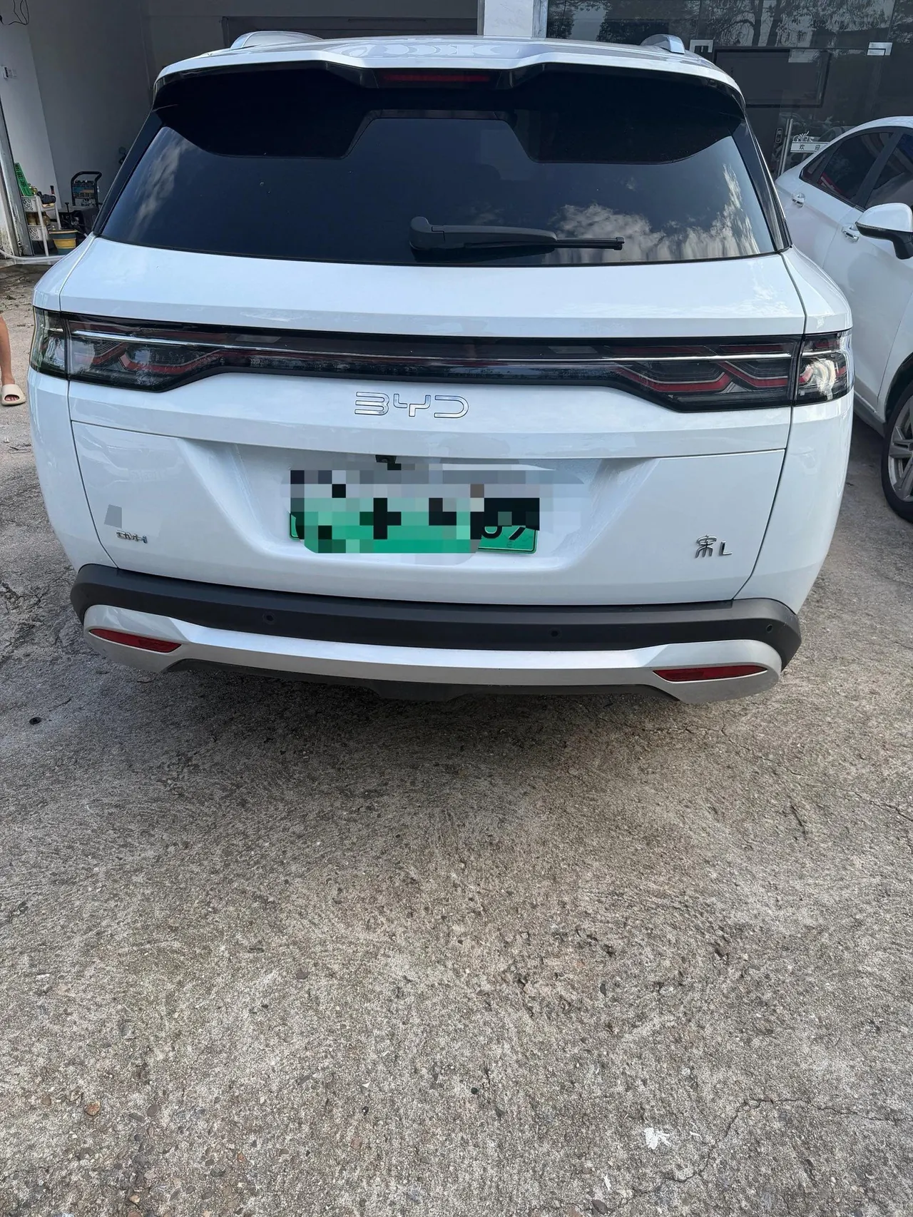 BYD 2024 Song L DM-i 1.5 Stepless 112km Leading Automatic Gear 2