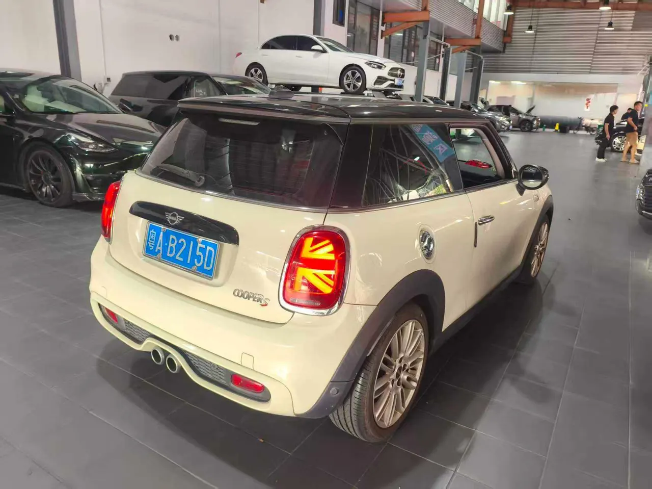 MINI Mini (imported) 2020 Mini Cooper S 2.0T classic automatic gear 2