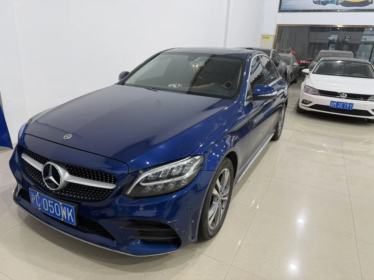 打开图片灯箱:Mercedes Benz Class C 2020 C 200 L 1.5T Fashion (Modified) Automatic Gear