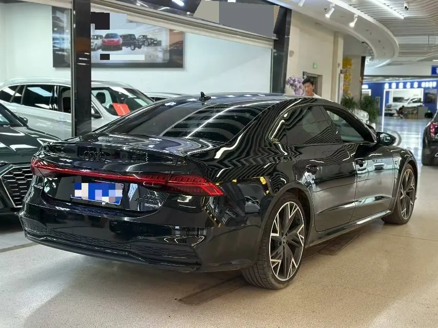 Audi 2023 A7L 2.0TFSI 45TFSI Quattro S-line Black Samurai Edition Automatic Gear 6