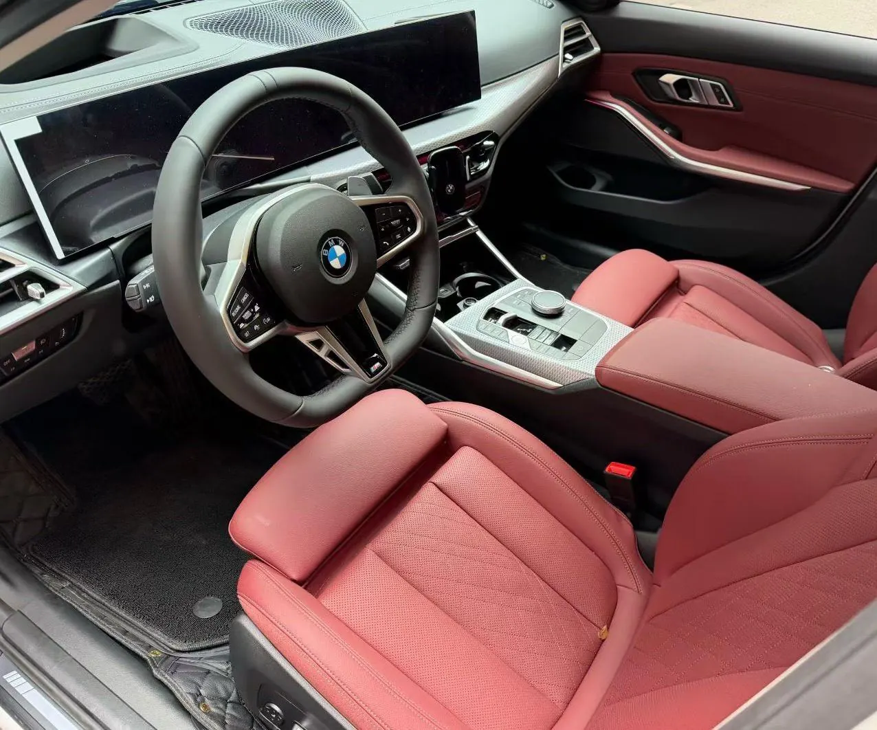 BMW 3 Series 2026 330Li 2.0T M Sports Obsidian Night Suit Automatic Gear 3