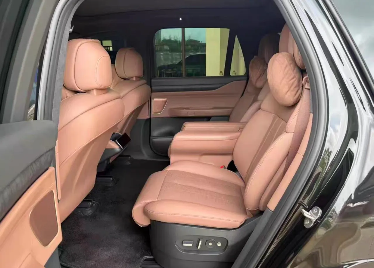 NIO 2023 ES 8 100kWh Signature Edition Automatic Gear 4
