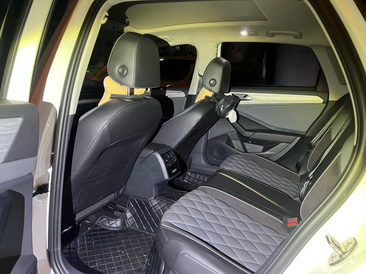 Volkswagen 2024 Sagittarius 1.5TSI 300TSI Excellent Edition Automatic Gear 5