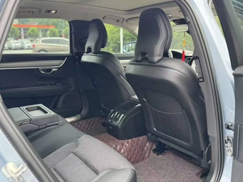 Volvo 2020 S90 2.0T T4 Zhixing Deluxe Edition Automatic Gear 6