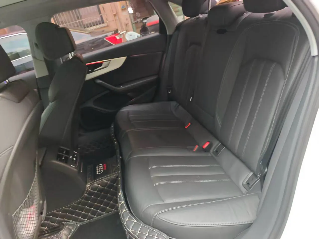 Audi 2020 A4L 2.0TFSI 40TFSI Deluxe Dynamic Automatic 6