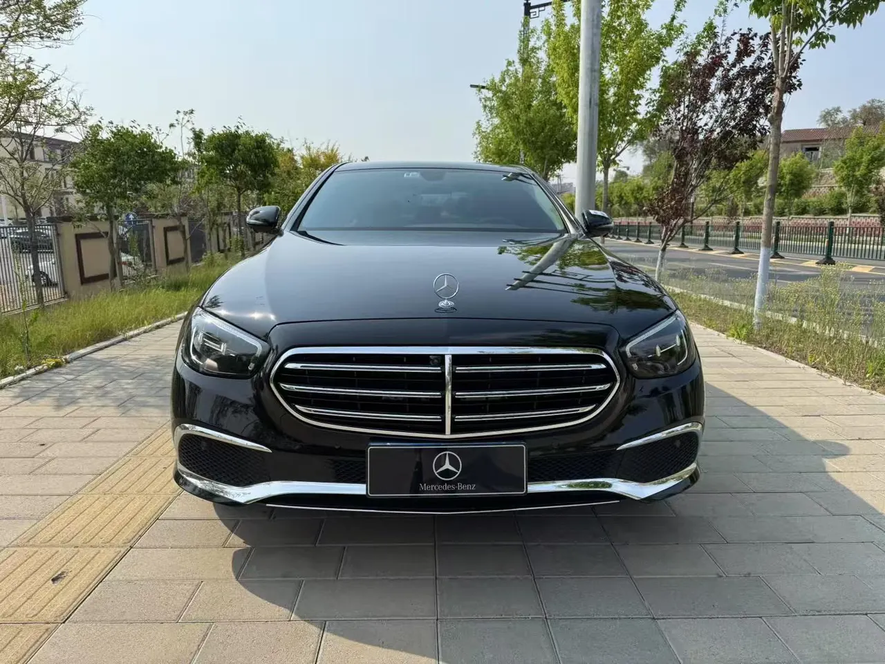 Mercedes Benz E Class 2023 E 300 L 2.0T Luxury Automatic Gear 3