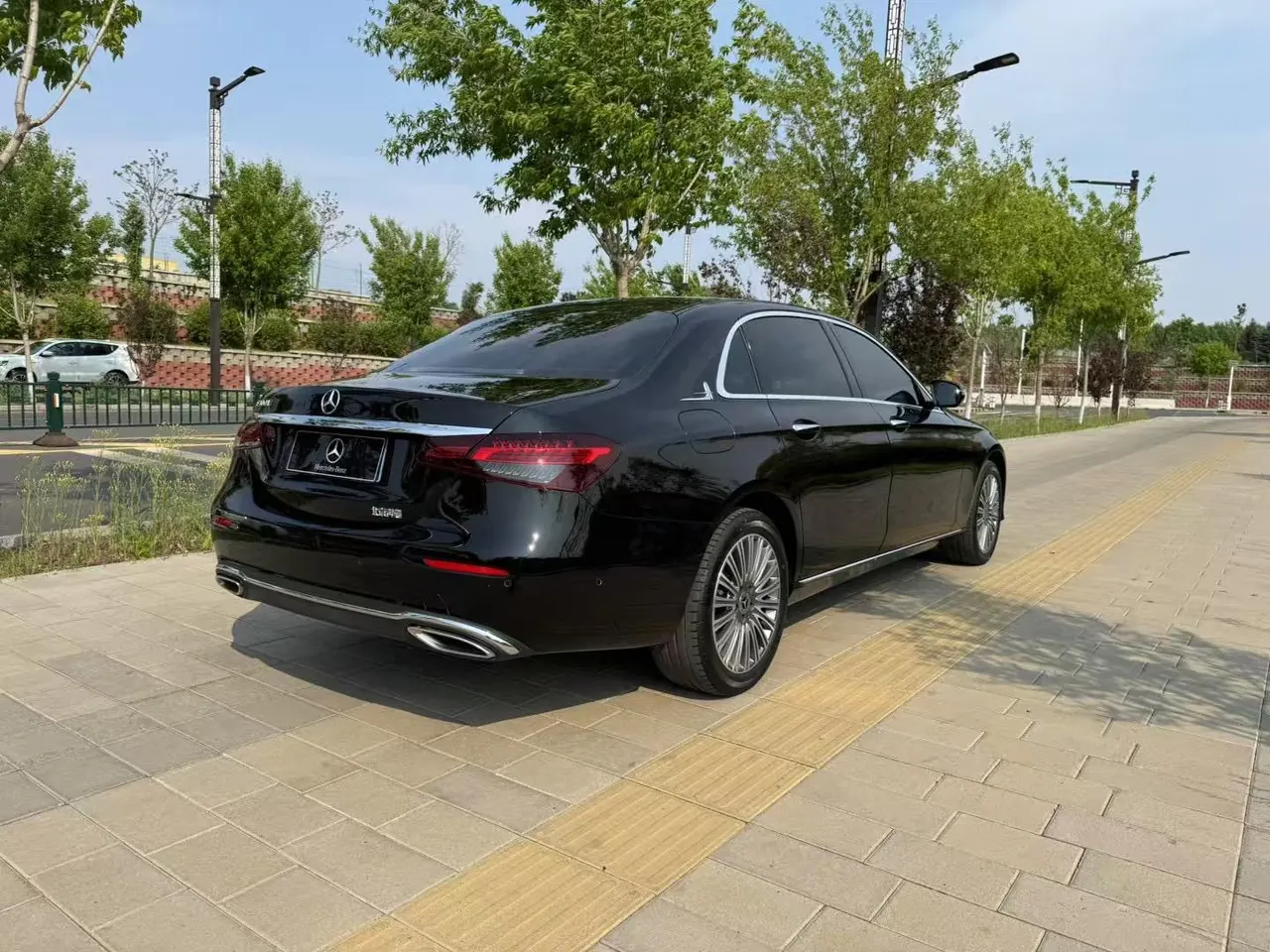Mercedes Benz E Class 2023 E 300 L 2.0T Luxury Automatic Gear 6