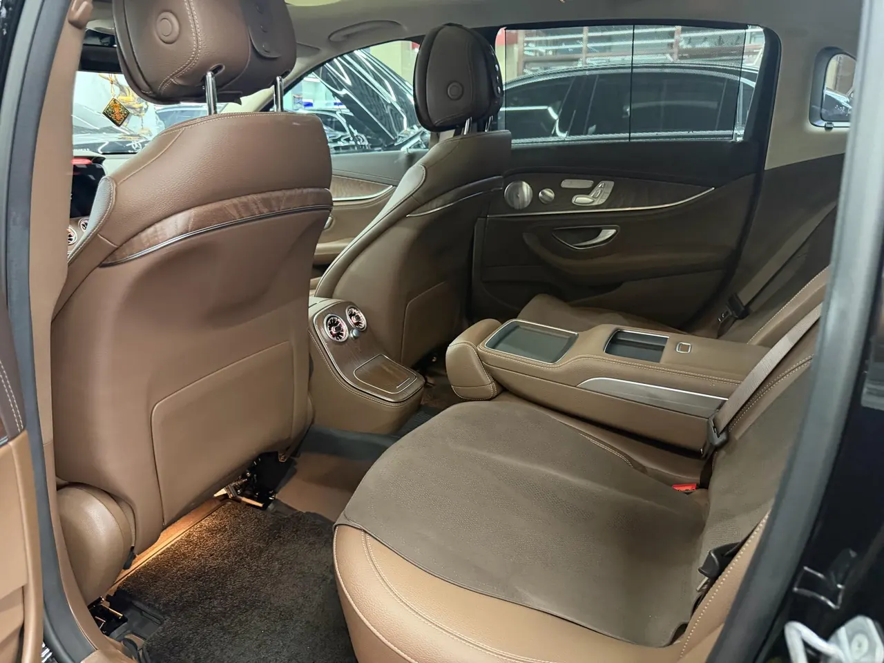 Mercedes Benz E Class 2023 E 300 L 2.0T Luxury Automatic Gear 7