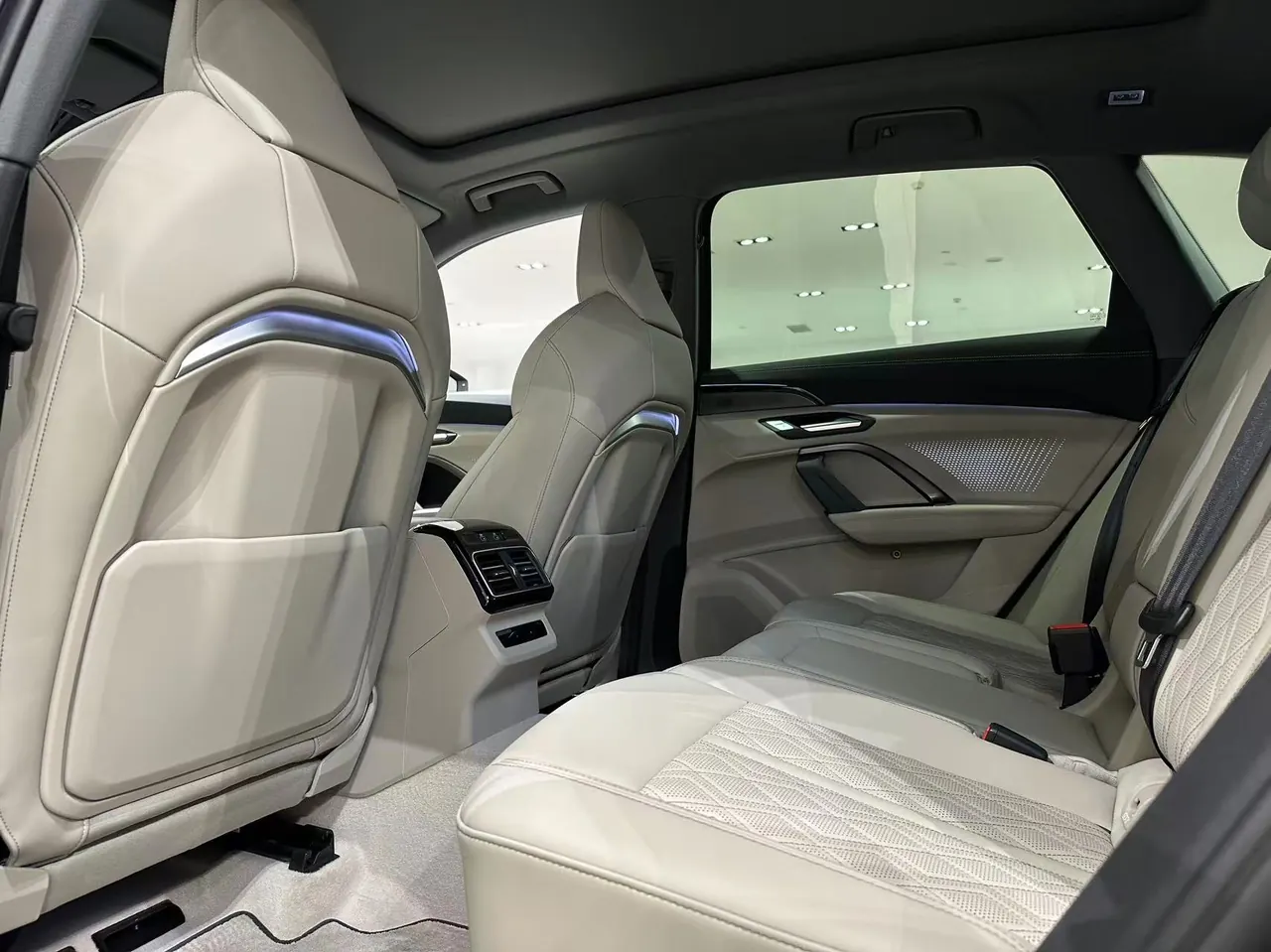 Audi 2026 Q5L 20 T 10 million users exclusive version of automatic gear 6