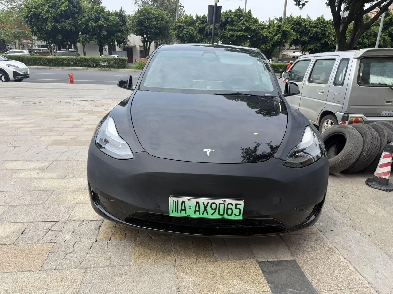 Tesla 2022 Model Y rear-wheel drive version (facelift) automatic gear 2