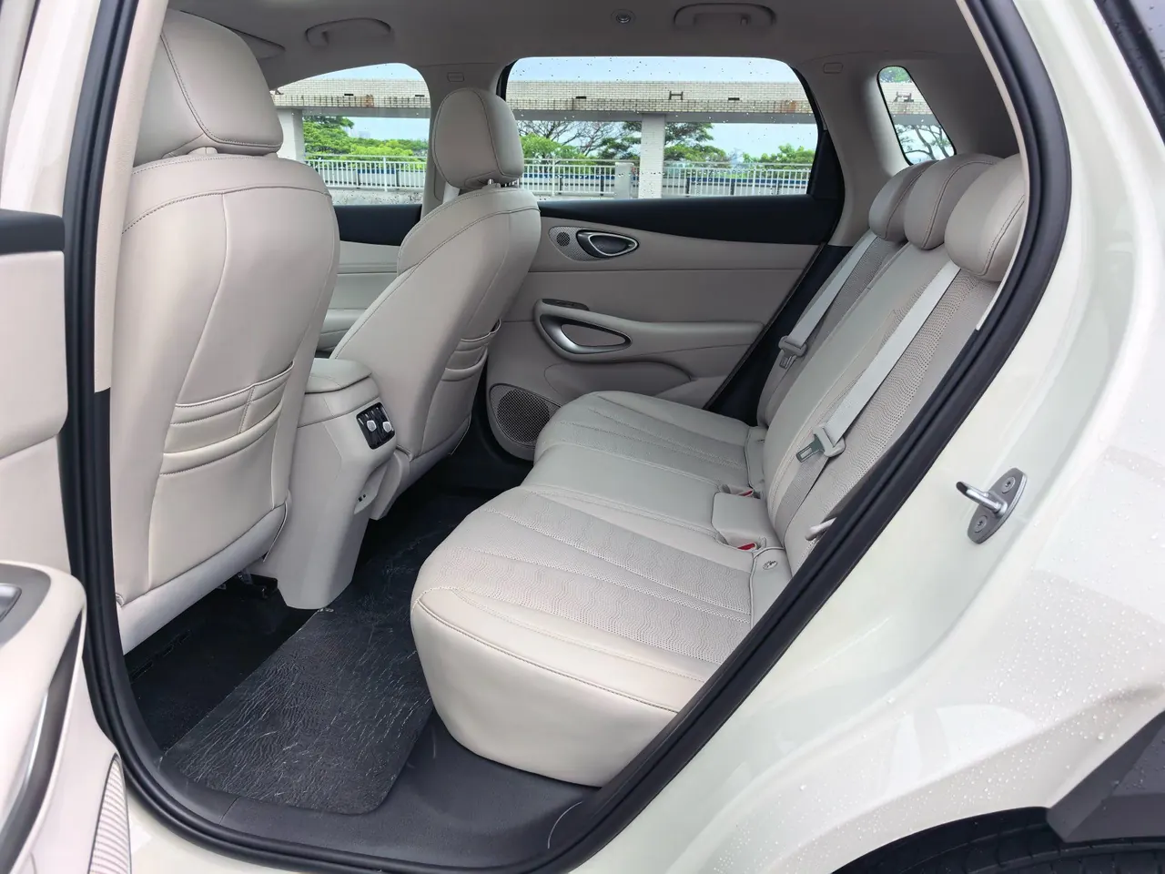 BYD 2026 sea lion 05 DM-i 1.5 stepless 220 pilot version automatic gear 7