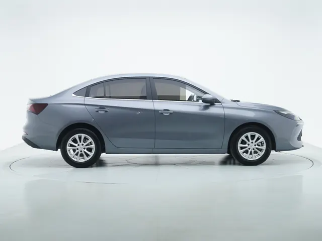 Roewe 2026 i5 1.5 Stepless Deluxe Edition Automatic Gear 7