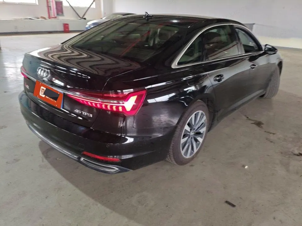 Audi 2020 A6L 2.0TFSI 45TFSI Zhenzhiya Automatic Gear 4