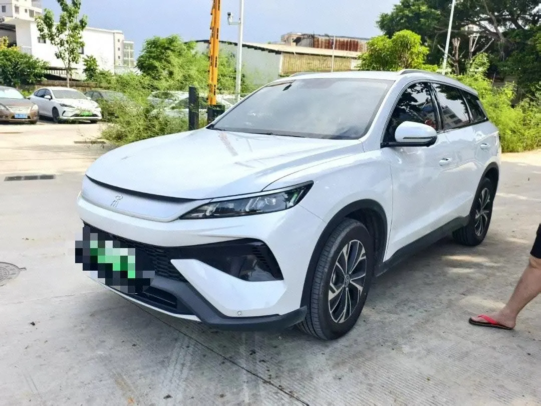 打开图片灯箱:BYD Song Pro New Energy 2026 Song Pro DM-i 1.5 Stepless Flying Edition 220KM Leading Automatic Gear
