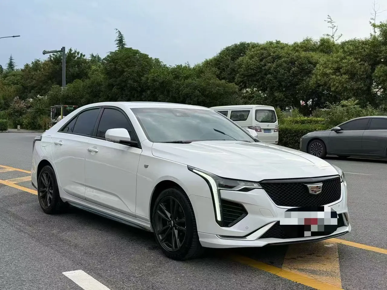 Cadillac 2023 CT4 1.5T 25T Luxury Automatic Gear 2