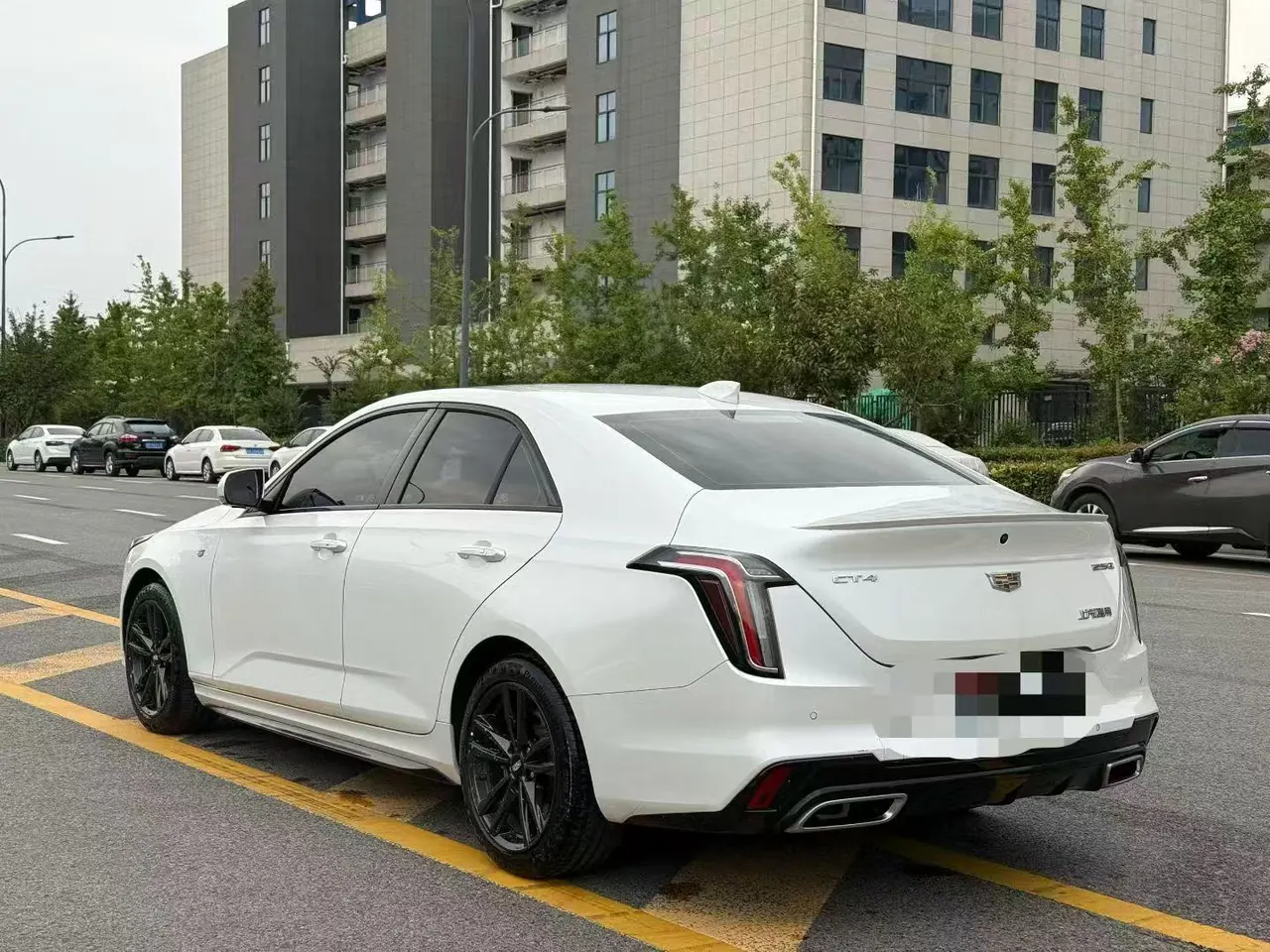 Cadillac 2023 CT4 1.5T 25T Luxury Automatic Gear 7