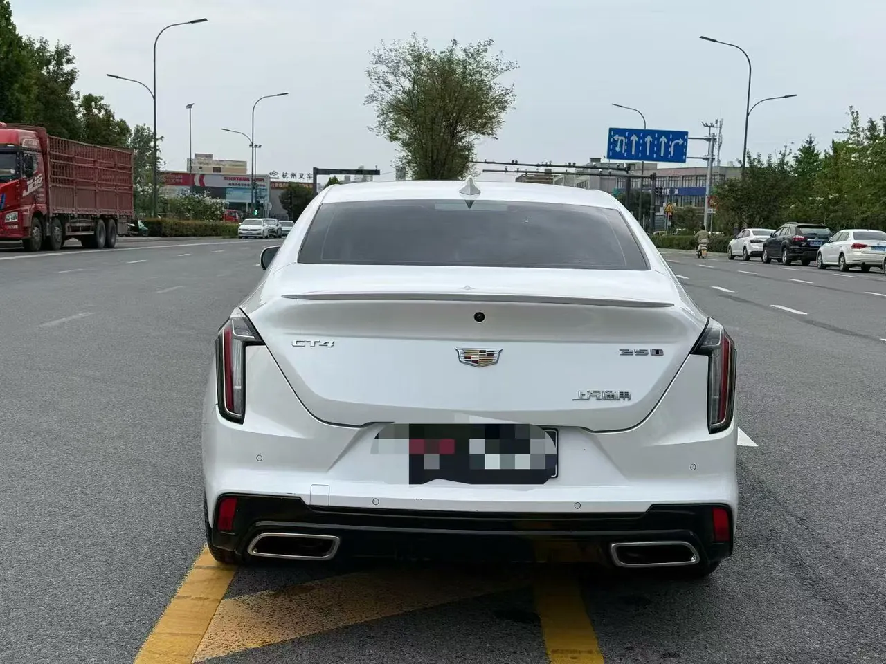 Cadillac 2023 CT4 1.5T 25T Luxury Automatic Gear 8