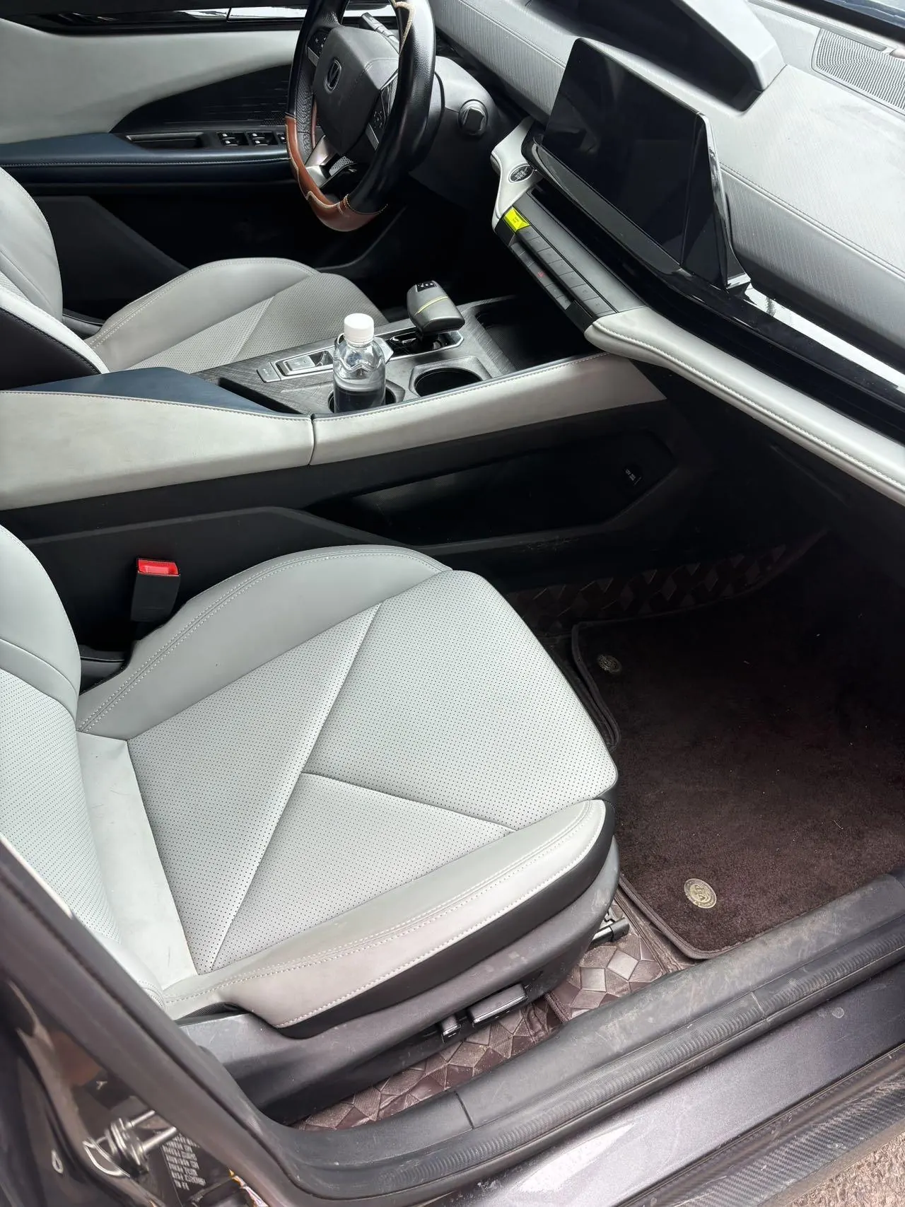 ChangAn 2023 UNI-V Zhidian iDD 1.5T 113km Zhiku Automatic Gear 4