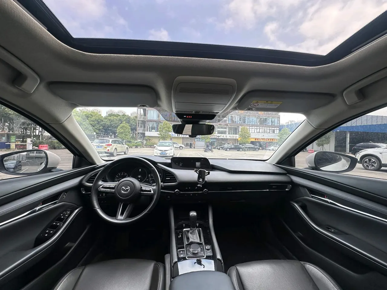 Mazda 3 Oncorsela 2022 Mazda 3 Oncorsela-sedan 2.0 elegant automatic gear 6