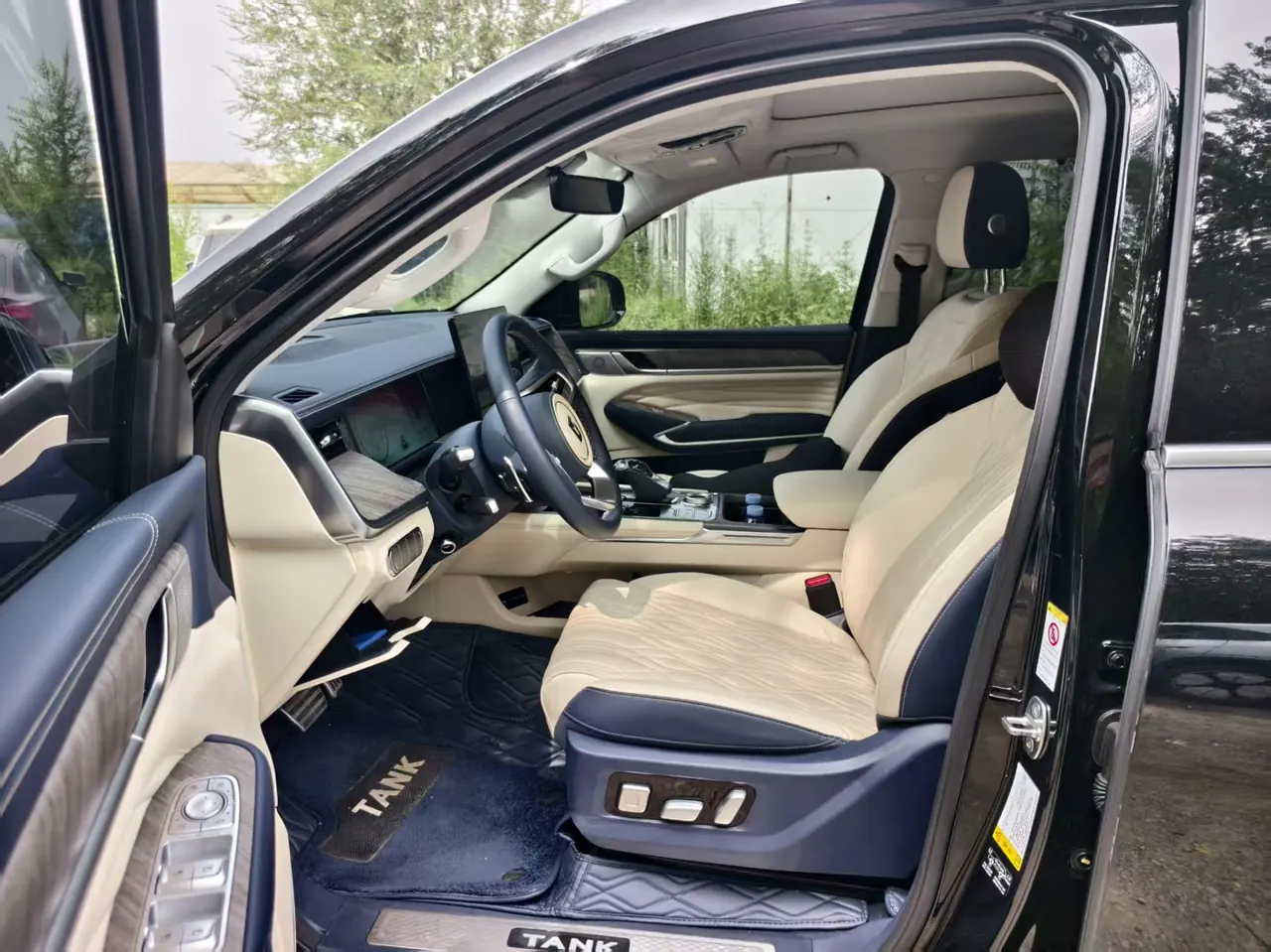 Tank 2022 Tank 500 48V 3.0T Sports Edition 5-seat Automatic Gear 3