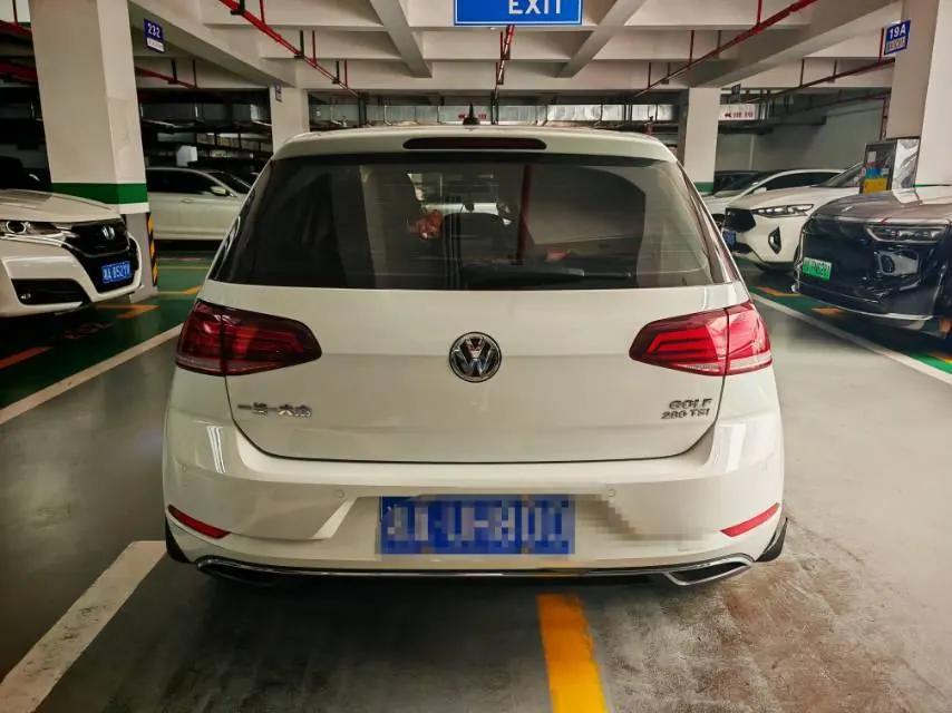 Volkswagen 2020 Golf 7 1.4TSI 280TSI Beloved Edition Comfortable Automatic 5