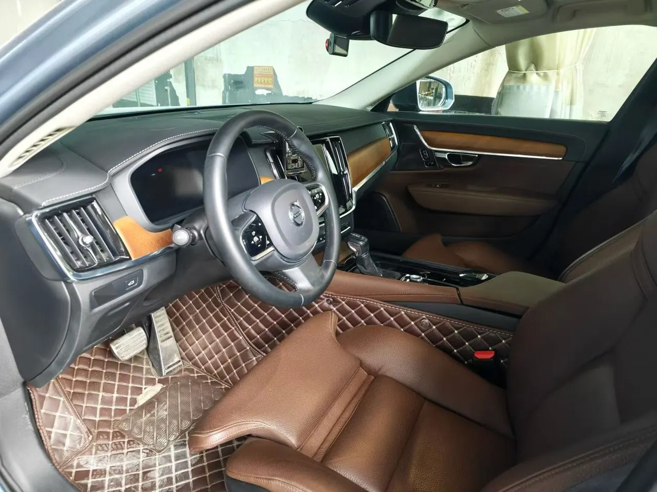 Volvo 2020 S90 2.0T T5 Zhiyuan Deluxe Edition Automatic Gear 3