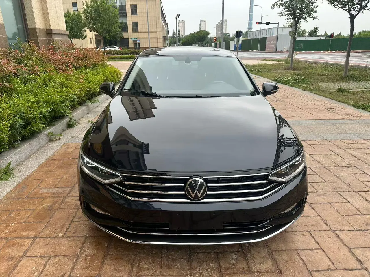 Volkswagen 2020 Magotan 2.0TSI 330TSI luxury automatic transmission 2
