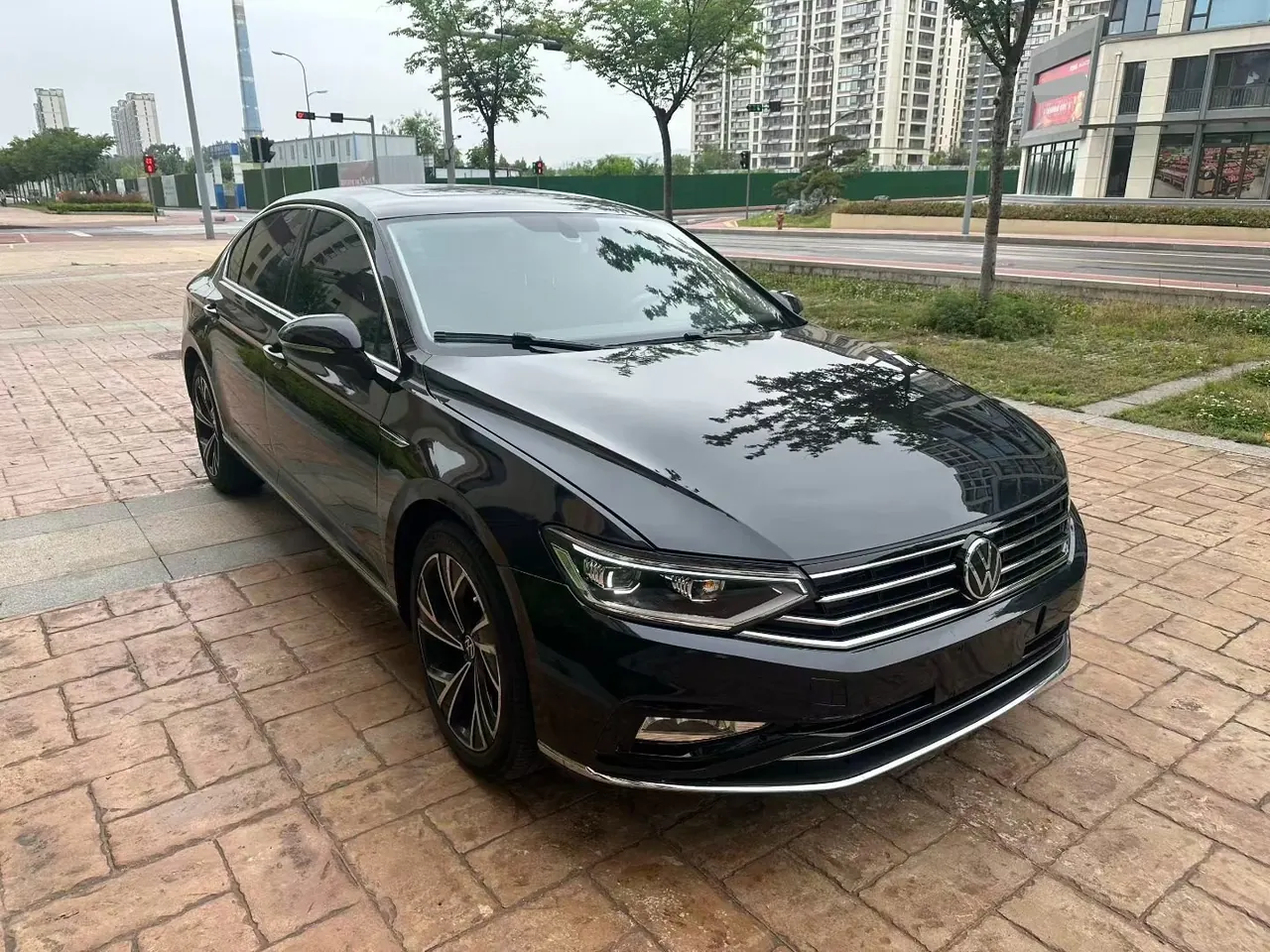 Volkswagen 2020 Magotan 2.0TSI 330TSI luxury automatic transmission 3