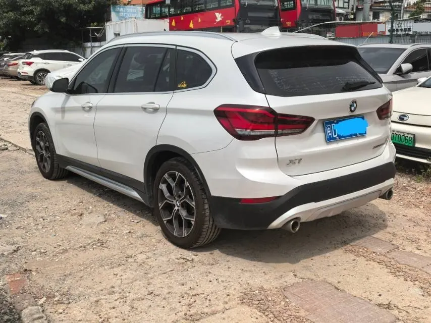 BMW 2020 X1 sDrive20Li 1.5T exclusive automatic gear 6