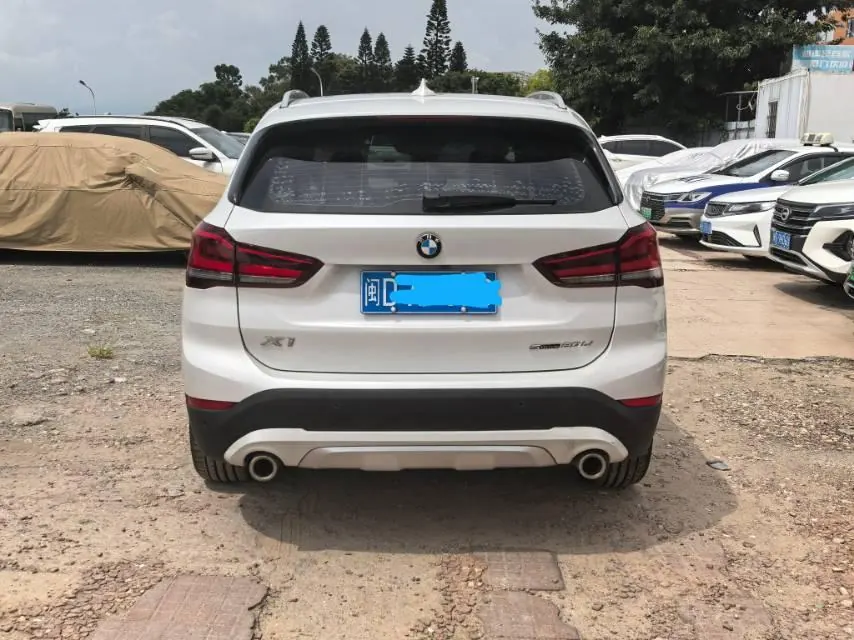 BMW 2020 X1 sDrive20Li 1.5T exclusive automatic gear 8