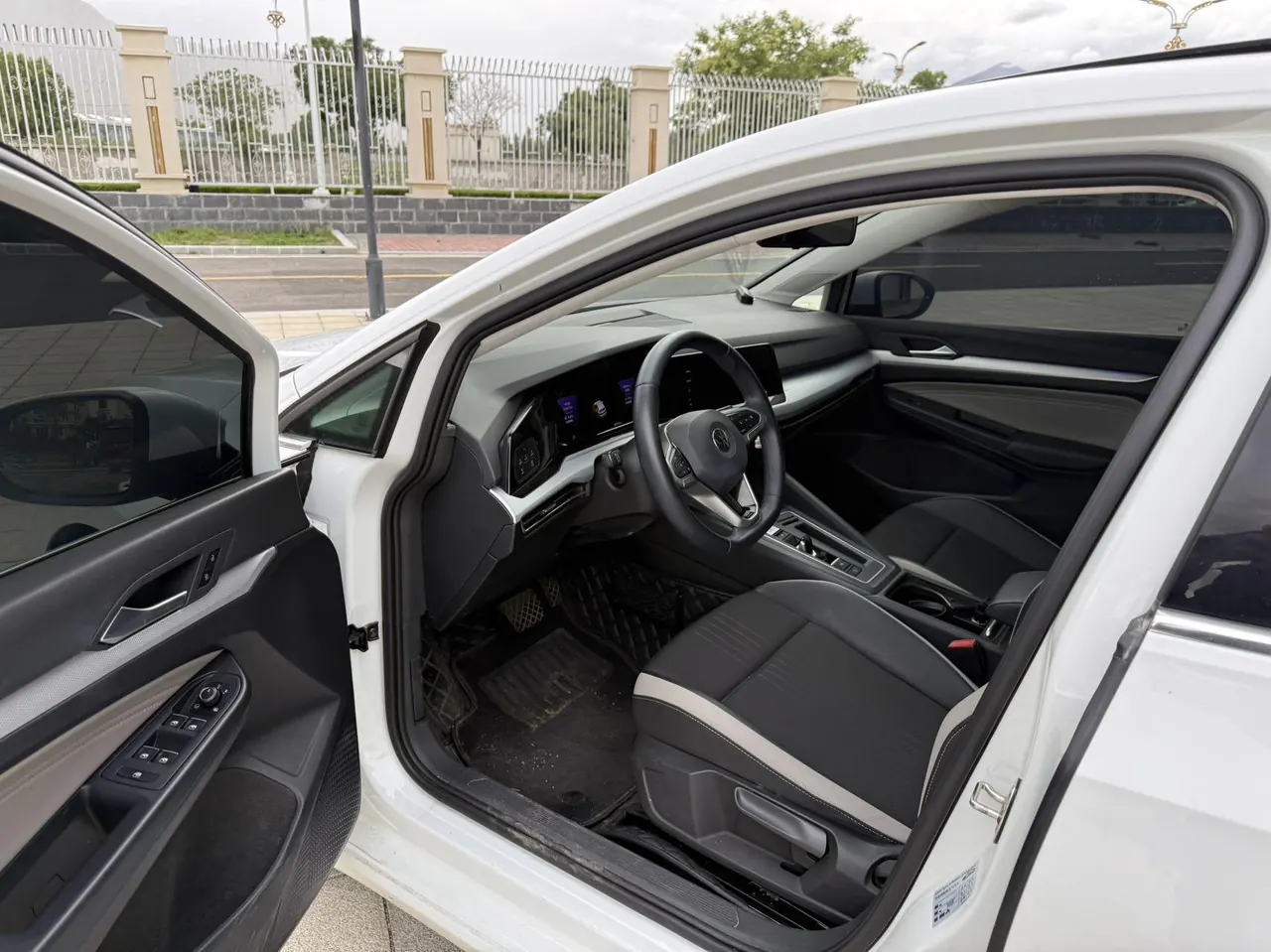 Volkswagen 2021 Golf 8 PRO 1.4TSI 280TSI Automatic 4
