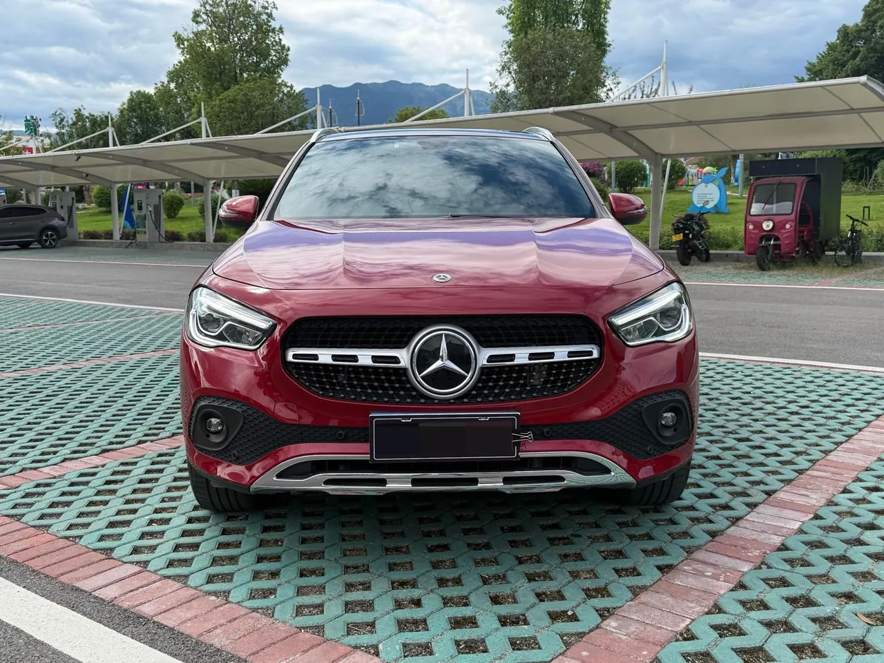 Mercedes Benz 2020 GLA 200 1.3T automatic gear 3