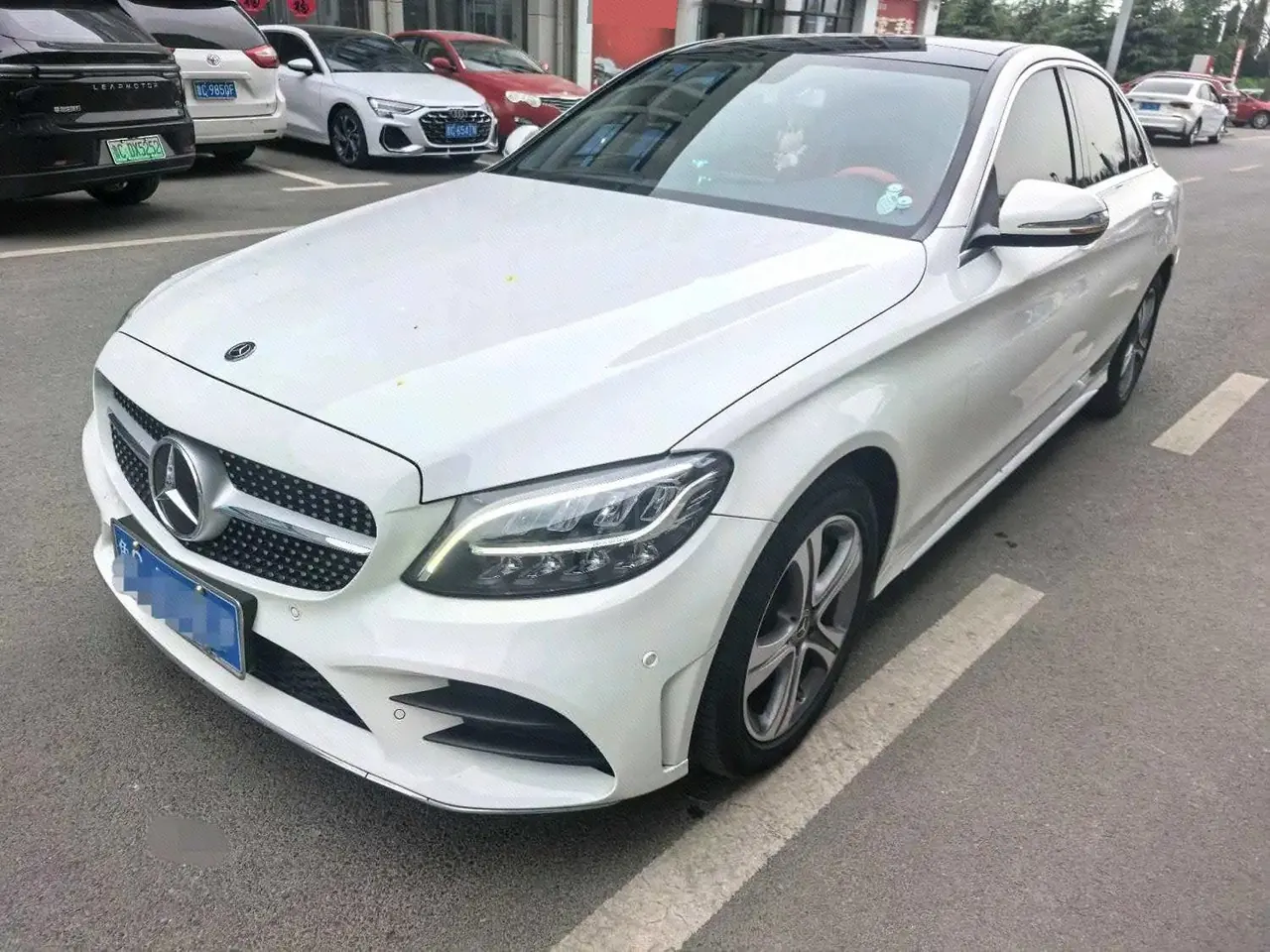打开图片灯箱:Mercedes Benz Class C 2020 C 260 L 48V 1.5T Sports Edition Automatic Gear