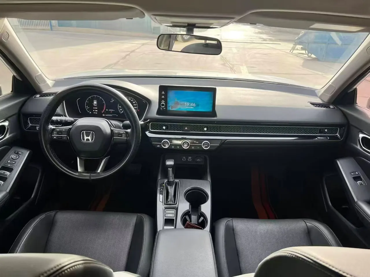 Honda 2023 Civic Hatchback 1.5T Stepless 240TURBO Extreme Automatic Gear 3