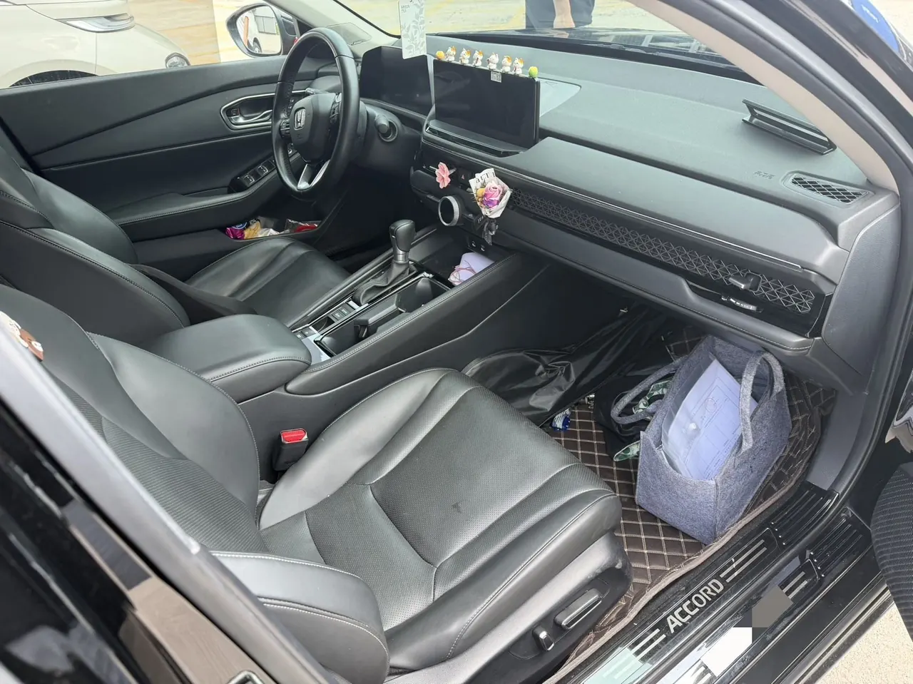 Honda 2023 11th Generation Accord 1.5T Stepless 260TURBO Excellent Automatic Gear 3