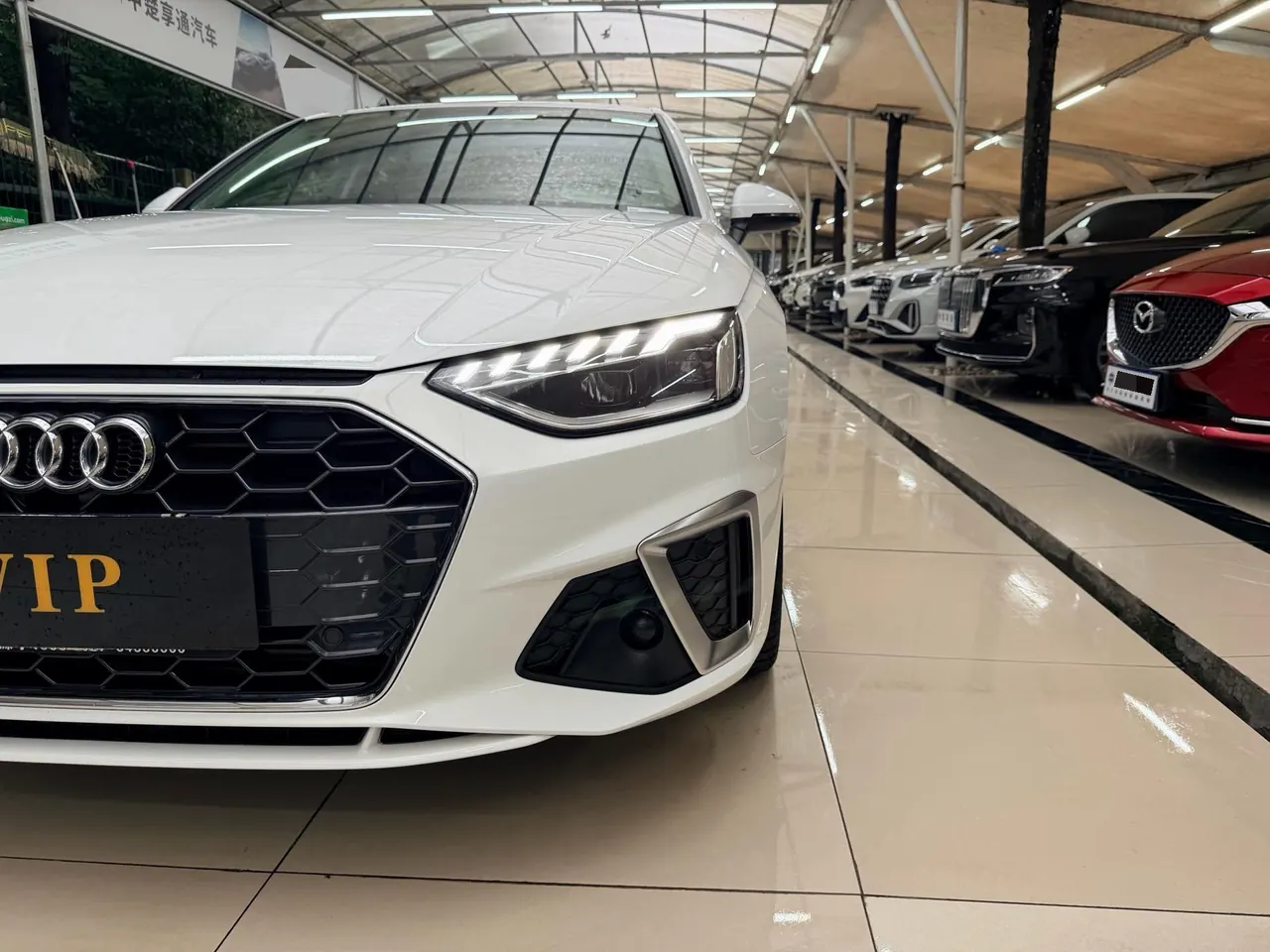 Audi 2020 A4L 2.0TFSI 40TFSI Fashion Dynamic Automatic 3