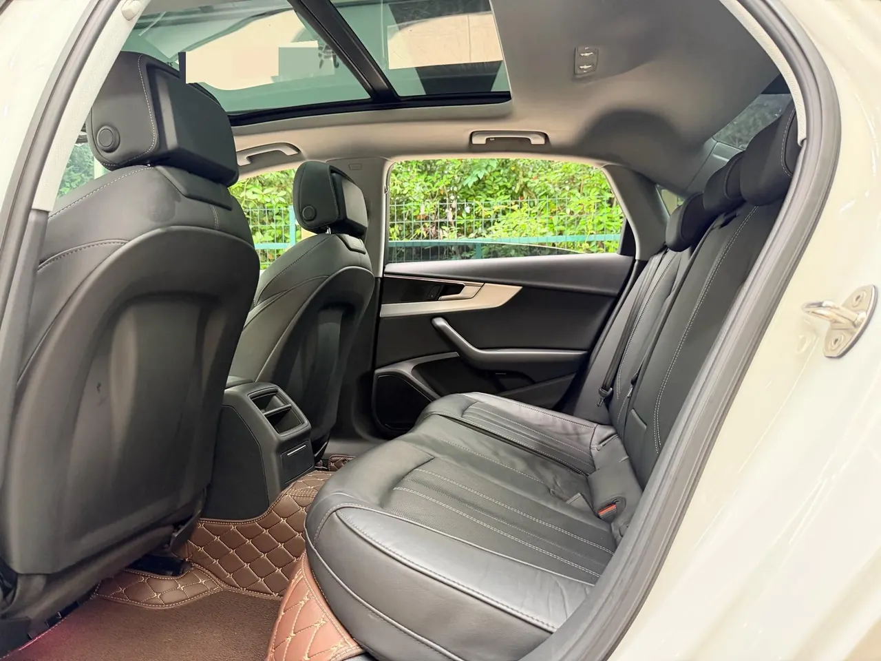 Audi 2020 A4L 2.0TFSI 40TFSI Fashion Dynamic Automatic 8