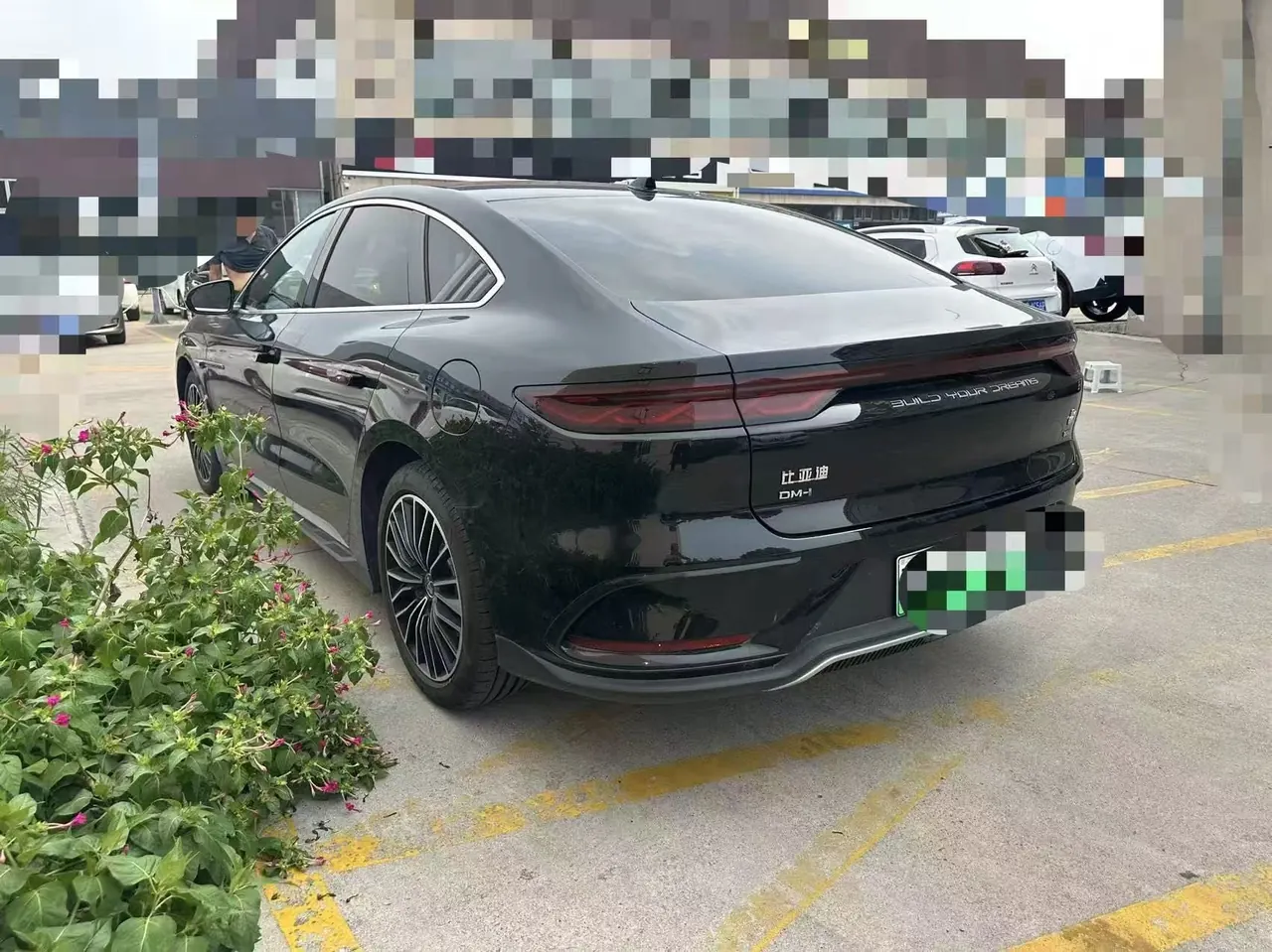 BYD 2025 Han DM-i 1.5T stepless smart driving version 125KM laser Radar flagship automatic gear 4