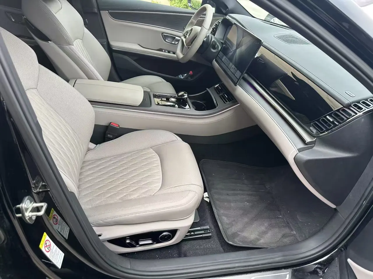 BYD 2025 Han DM-i 1.5T stepless smart driving version 125KM laser Radar flagship automatic gear 7