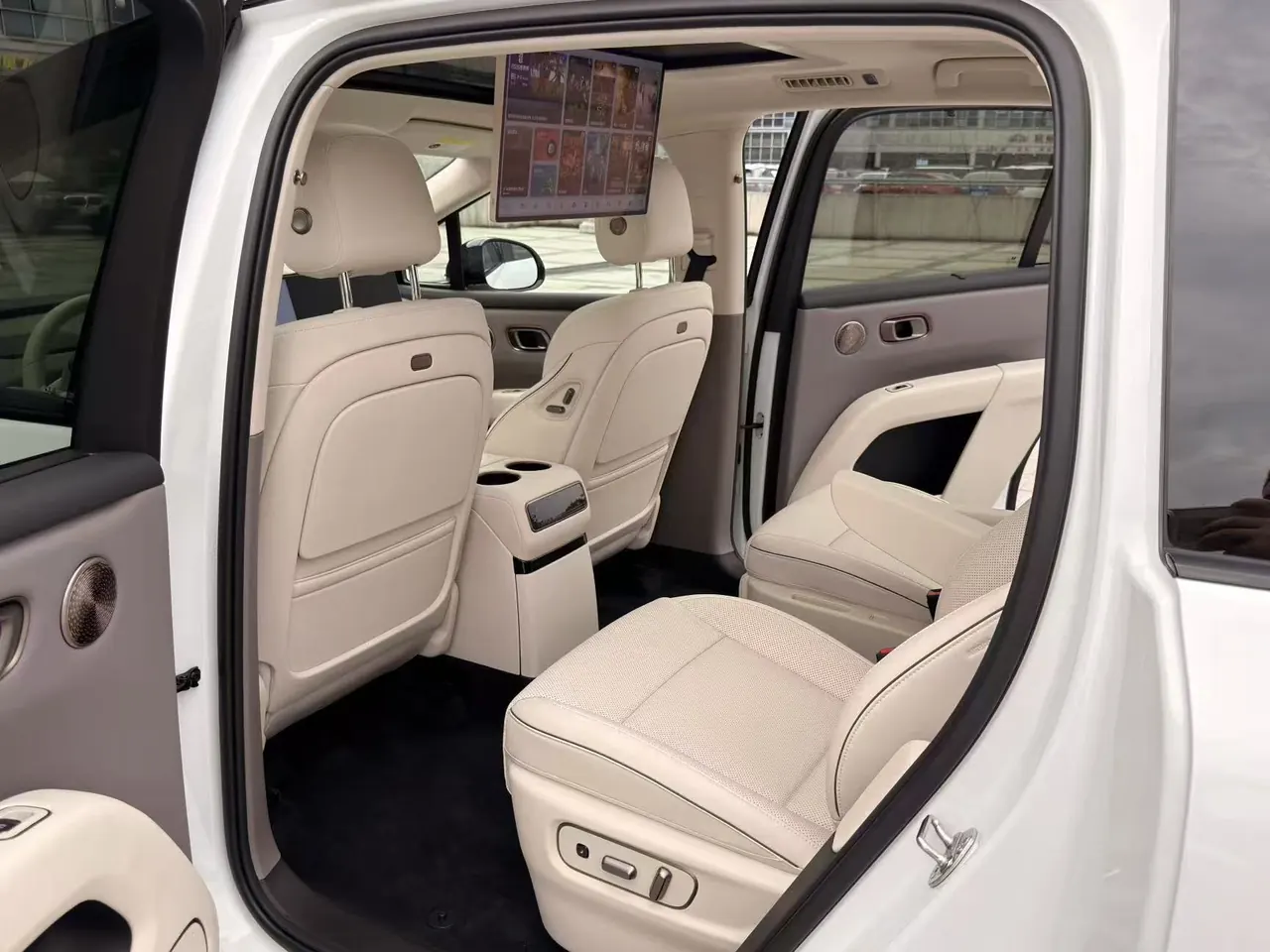Li 2025 i8 Standard Edition Automatic Gear 4